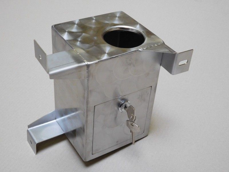 Kasička včetně zámku - novější typ