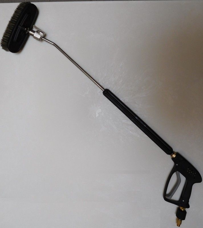 Mycí pistole s násuvným kartáčem