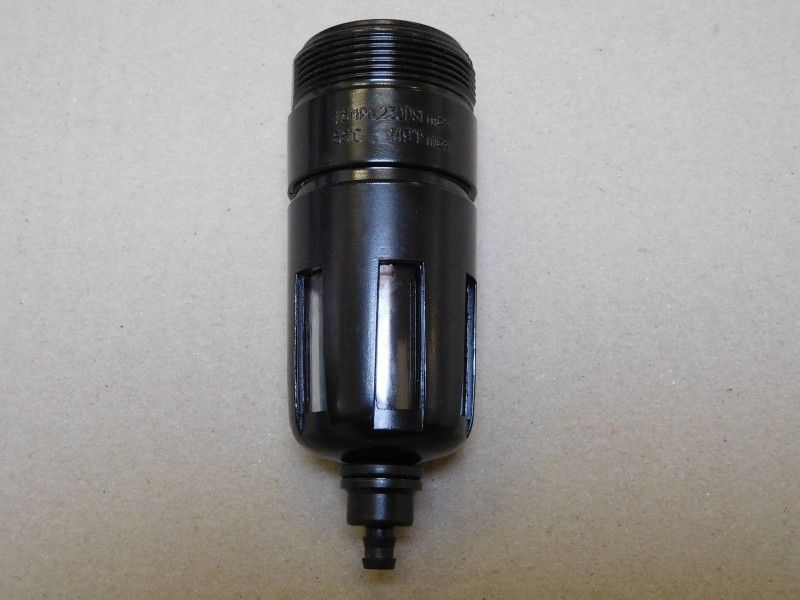 Nádobka odkalovače-kompresoru kov